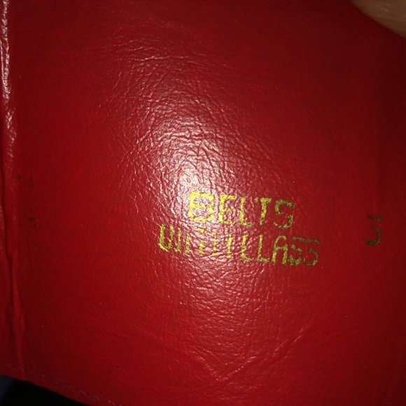 VINTAGE “belts with class” red size 3 - Picture 2 of 4